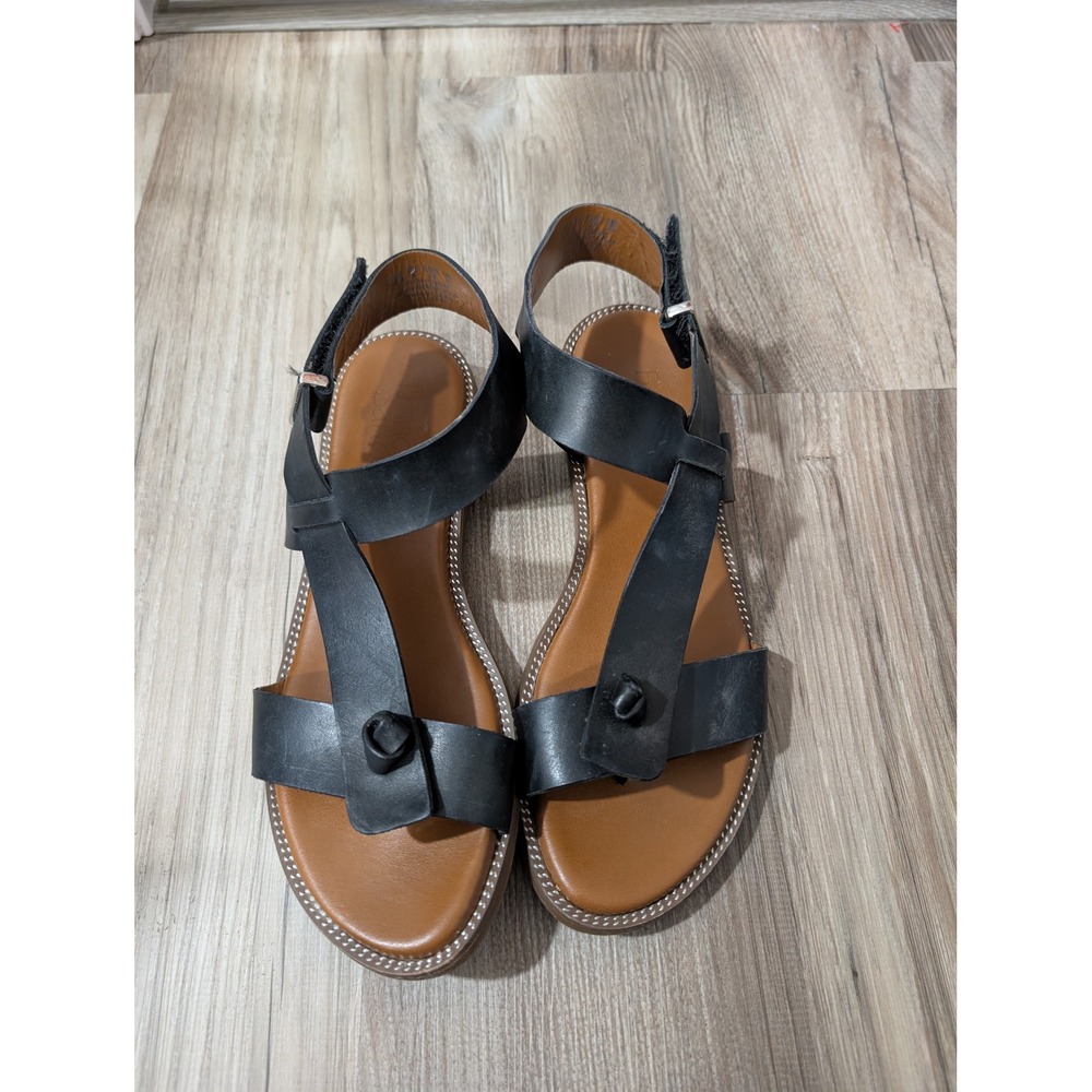 Franco Sarto, 8, Glenni Sandal, Black Leather T Strap Flat Comfort Summer Shoe‎